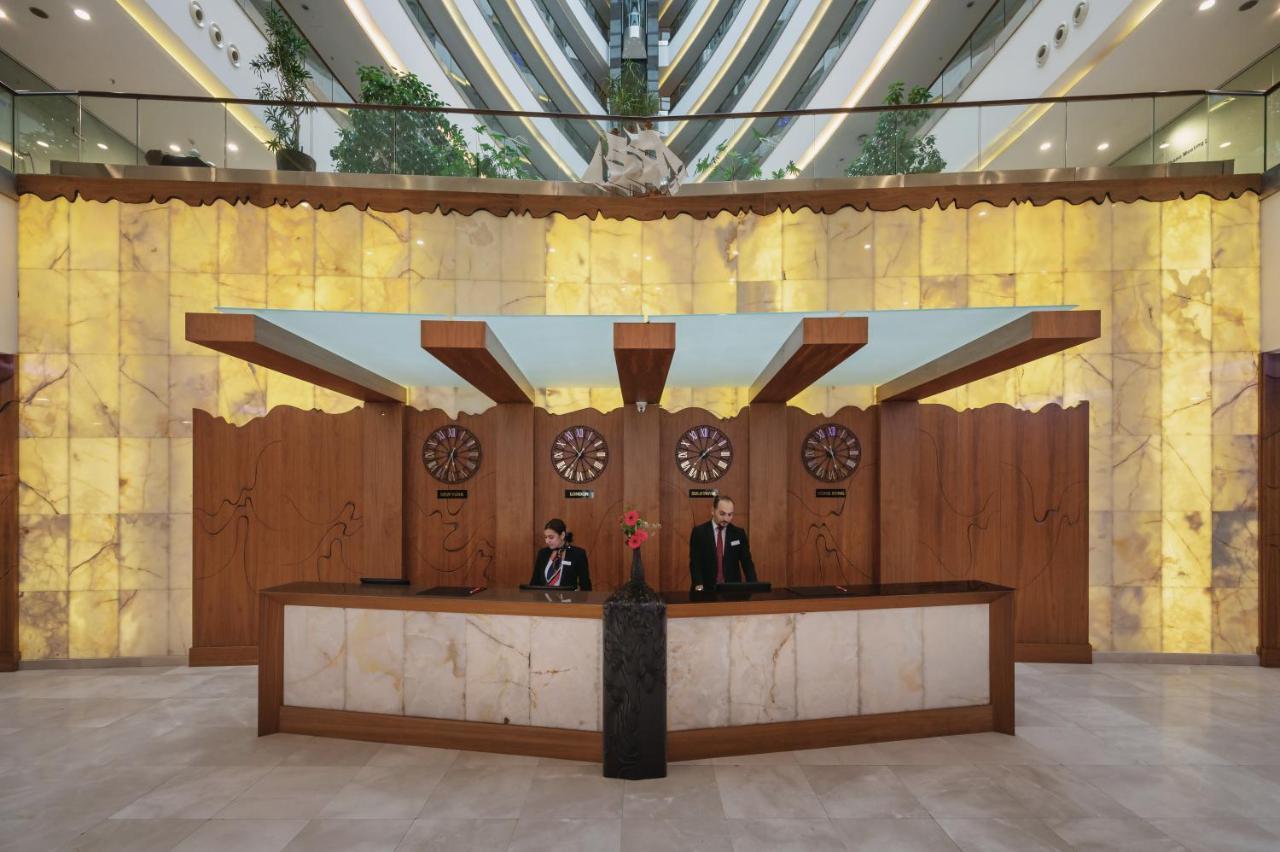 Titanic Hotel & Spa Sulaymaniyah Extérieur photo The lobby of the hotel